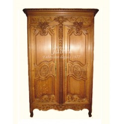 Armoire de Vire à Palmette