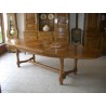 Table ovale dessus en épis