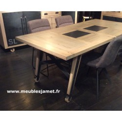 Table style Atelier piétement sur roulettes