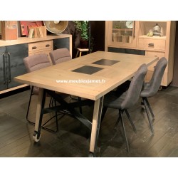 Table style Atelier piétement sur roulettes