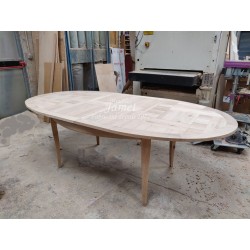 Table Ovale en chêne dessus PATCHWORK Réf. VALFRAMBERT