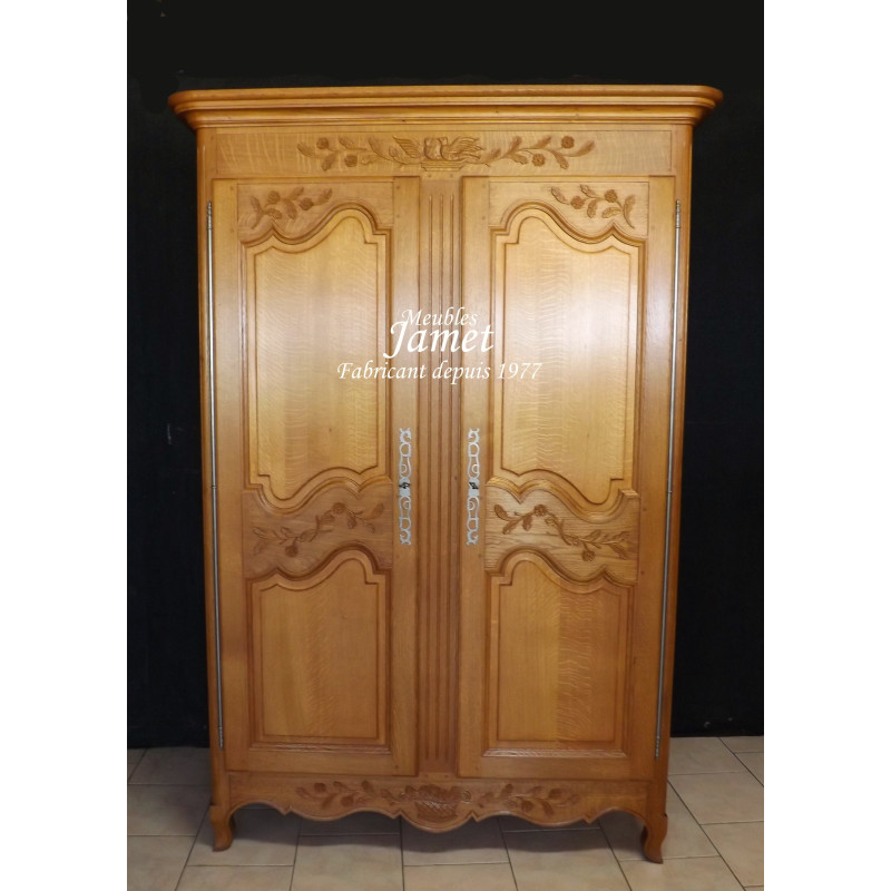 Armoire Sculptée 100 % Chêne Massif