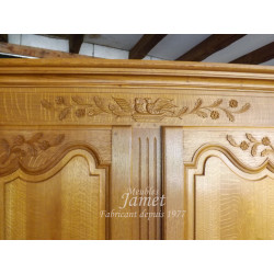 Armoire Sculptée 100 % Chêne Massif