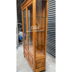 Vitrine en merisier massif style Directoire
