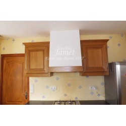 Petite cuisine rustique fonctionnelle en bois - MEUBLES JAMET