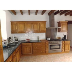 Cuisine rustique large en bois - MEUBLES JAMET